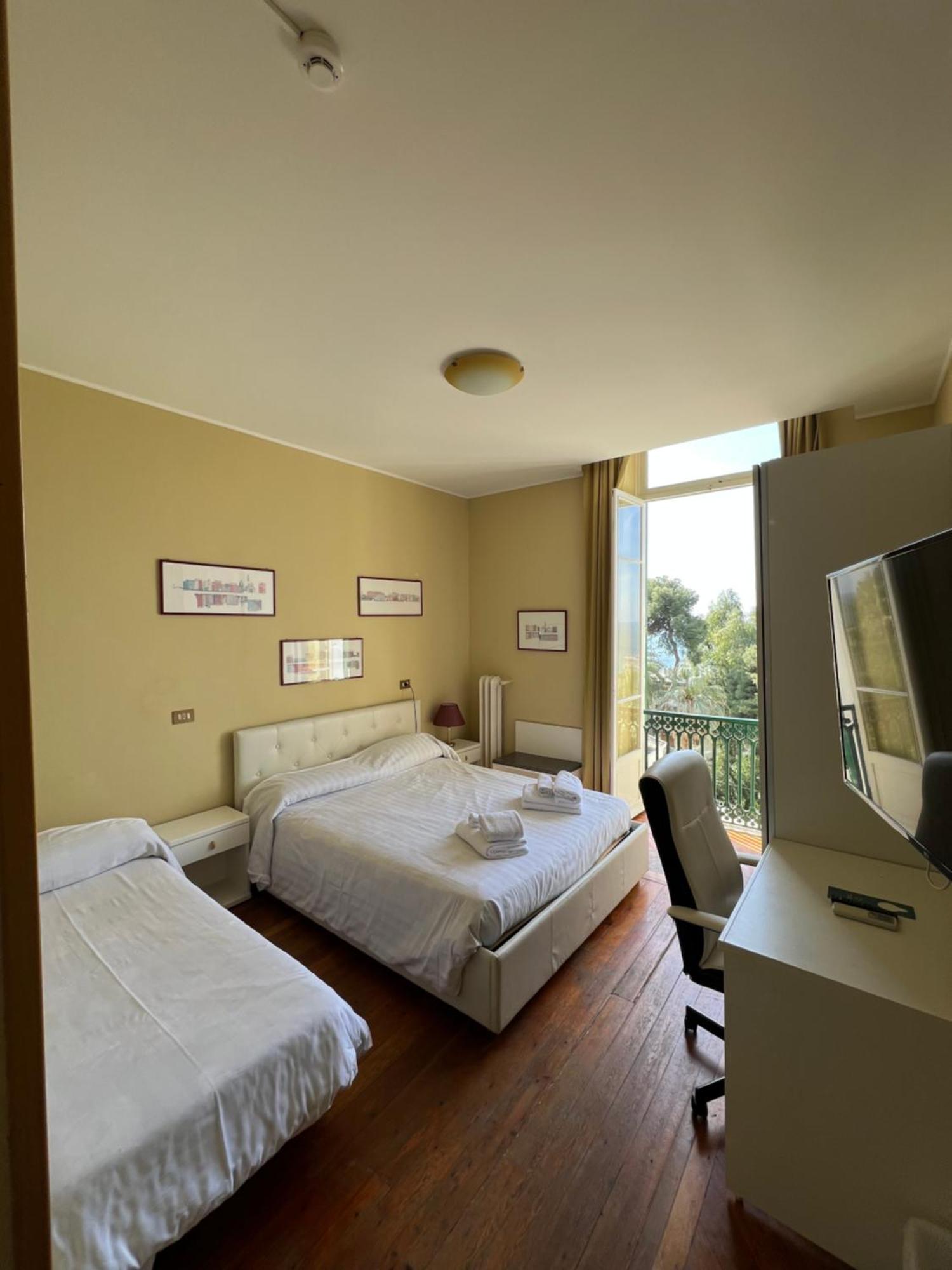 Hotel Petit Royal 3* Ospedaletti